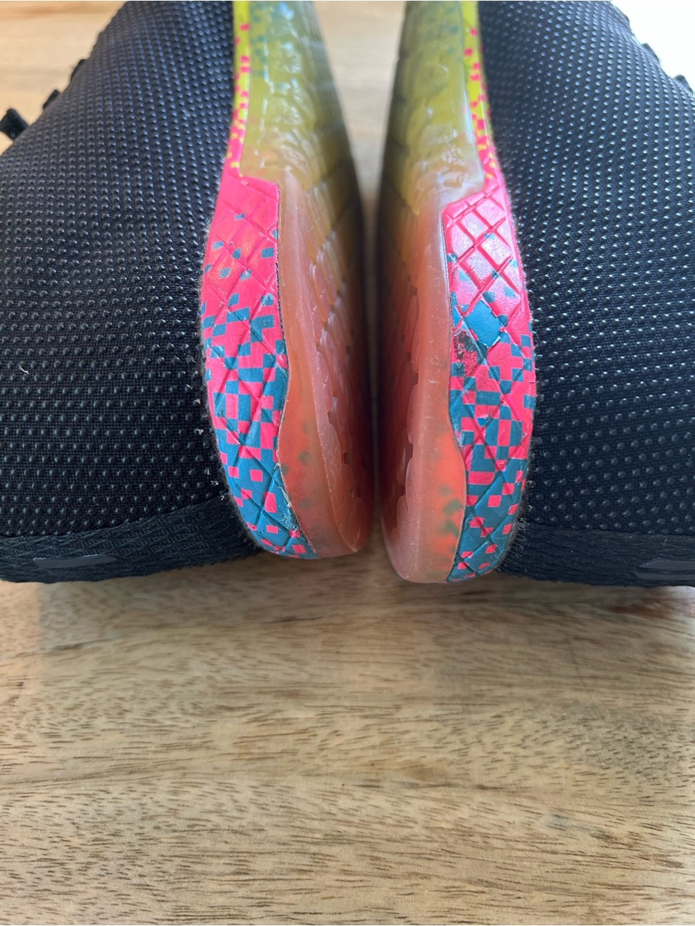 Nobull Black Athletic Sneakers with Colorful Speckled Midsole size 7 - Picture 8 of 11